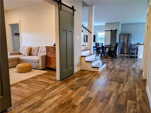 $779,000 | 347 Northeast County Road, Warrensburg, MO 64093