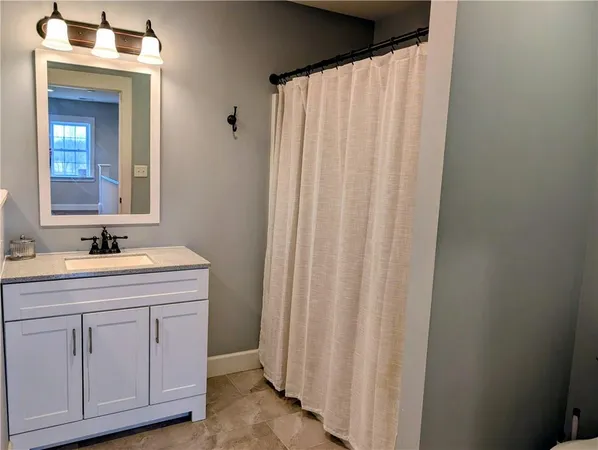 $779,000 | 347 Northeast County Road, Warrensburg, MO 64093