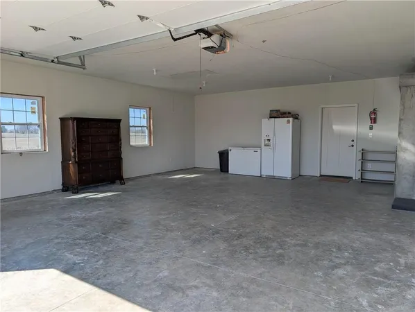 $779,000 | 347 Northeast County Road, Warrensburg, MO 64093