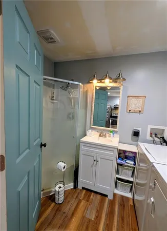 $779,000 | 347 Northeast County Road, Warrensburg, MO 64093