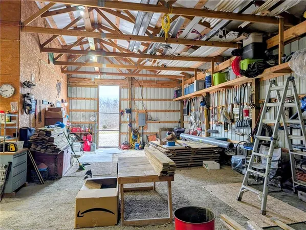 $779,000 | 347 Northeast County Road, Warrensburg, MO 64093