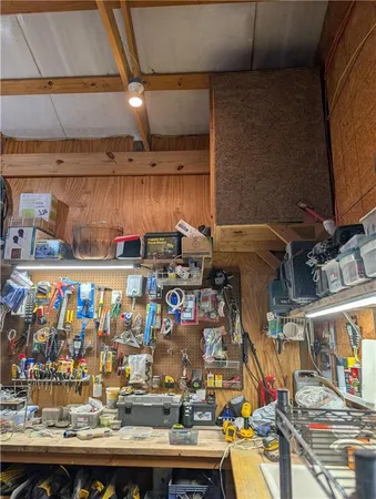 $779,000 | 347 Northeast County Road, Warrensburg, MO 64093