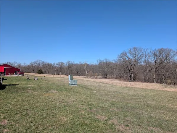 $779,000 | 347 Northeast County Road, Warrensburg, MO 64093