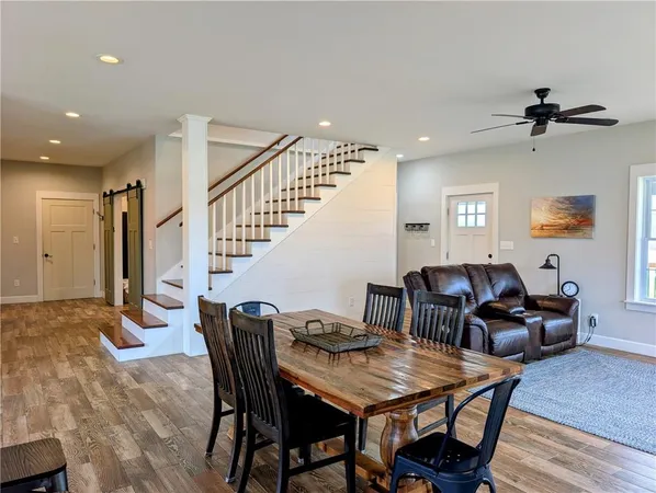 $779,000 | 347 Northeast County Road, Warrensburg, MO 64093