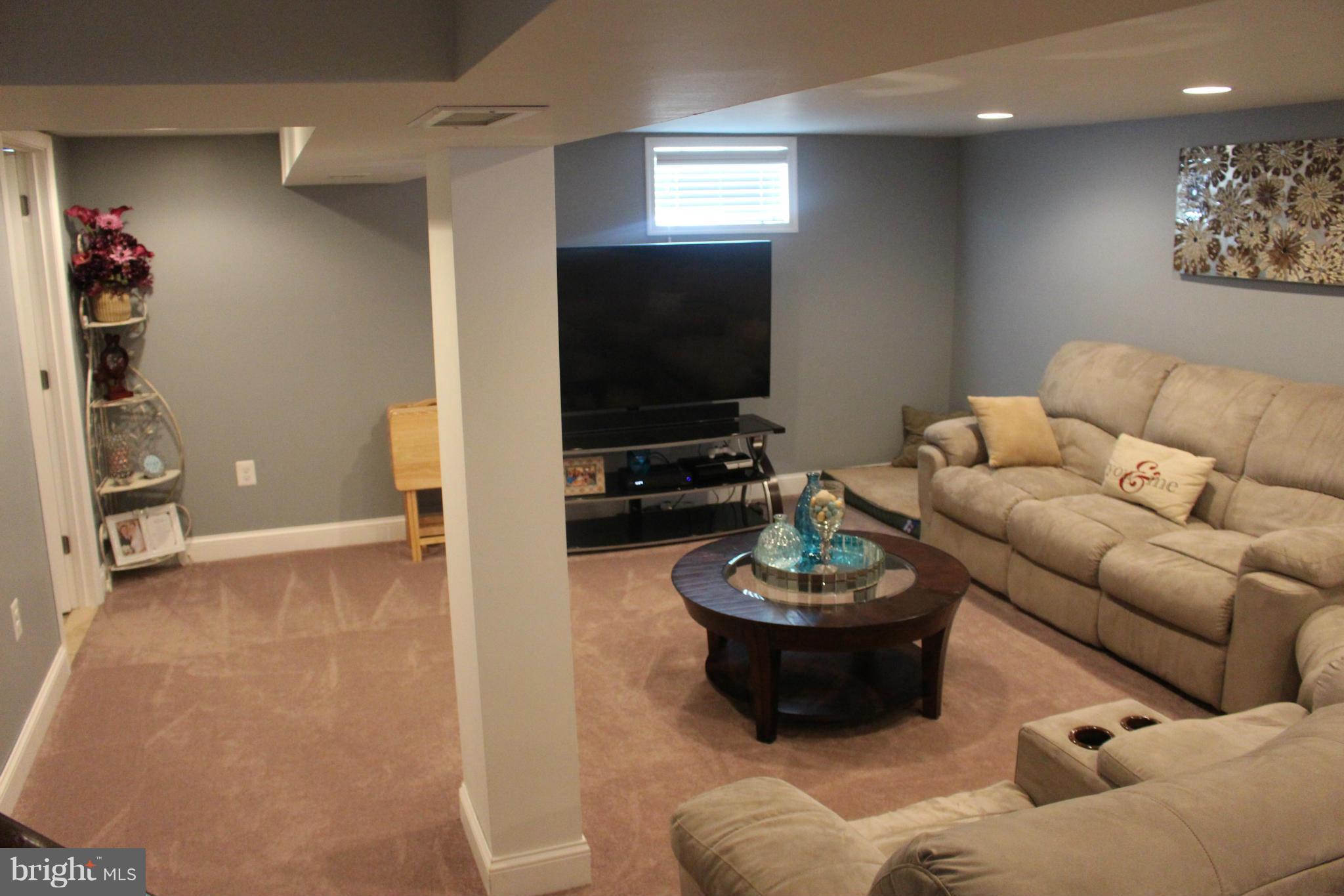 1707 Rita Road Baltimore, MD 21222 - Photo 11 of 20 spacious and light