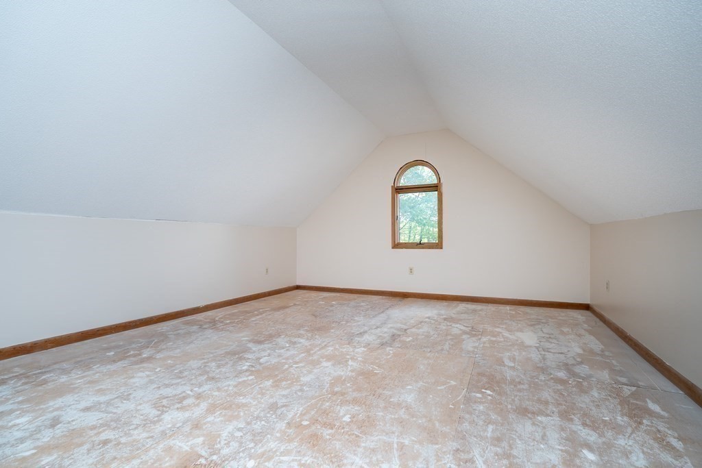 114 White Loaf Road Southampton, MA 01073 - Photo 33 of 42 an empty room with a window
