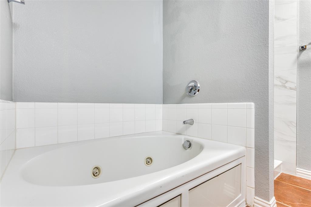 1409 Ash Street Anna, TX 75409 - Photo 13 of 20 jacuzzi