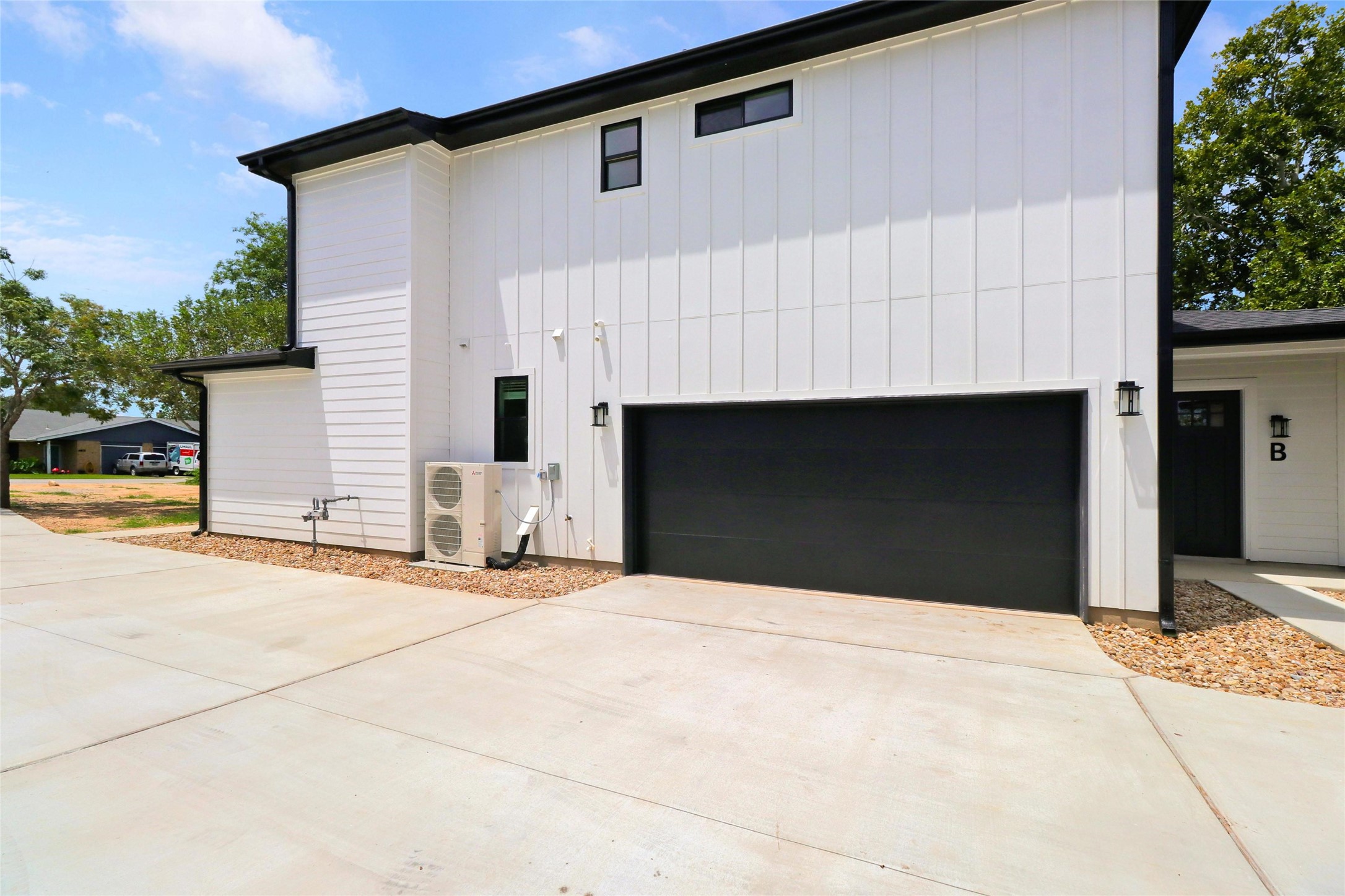 200 West Goforth Road, Unit 1 Buda, TX 78610 - Photo 25 of 25 2 car garage