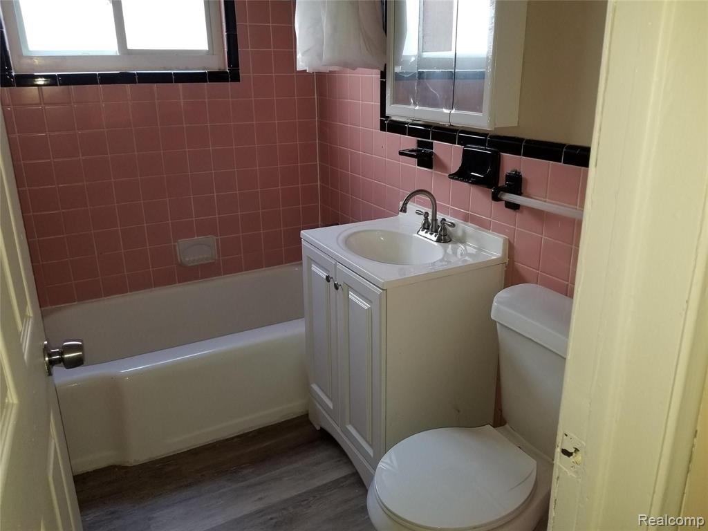 14836 Eureka Road Southgate, MI 48195 - Photo 14 of 19