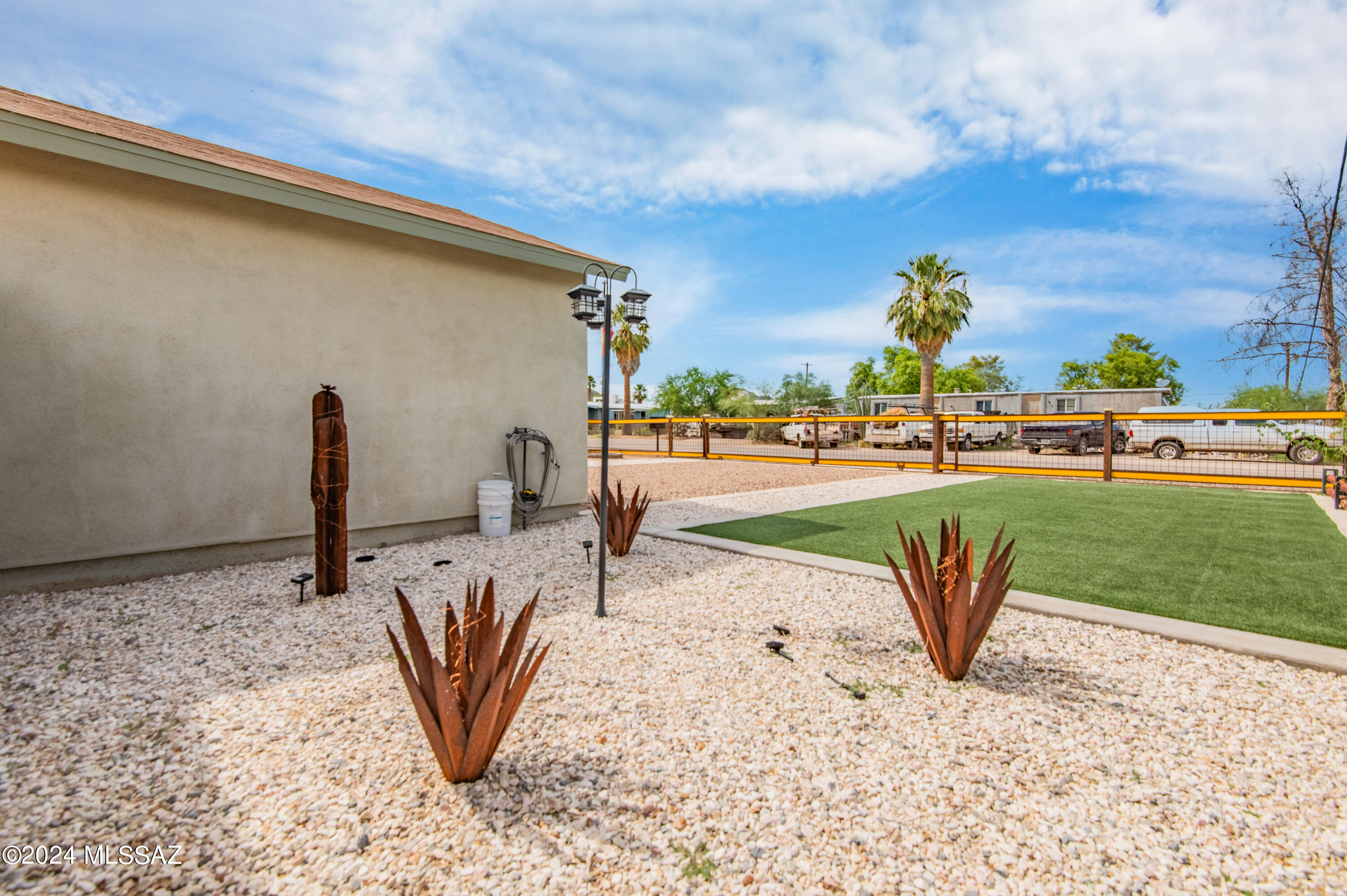 2711 West Milton Road Tucson, AZ 85746 - Photo 6 of 35 Gallery Image 6