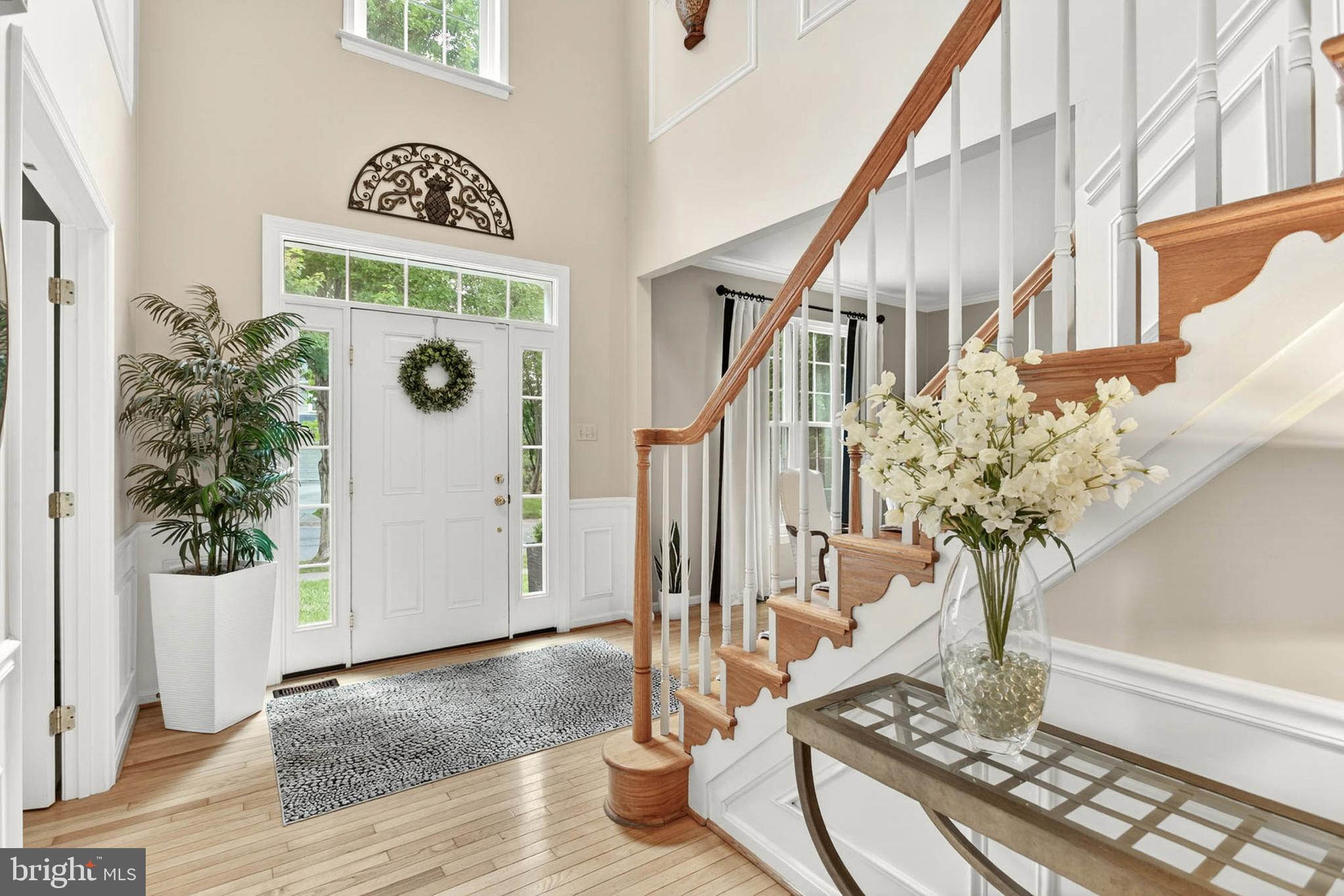 6436 Quiet Night Ride Columbia, MD 21044 - Photo 3 of 56 Stunning 2 story foyer!