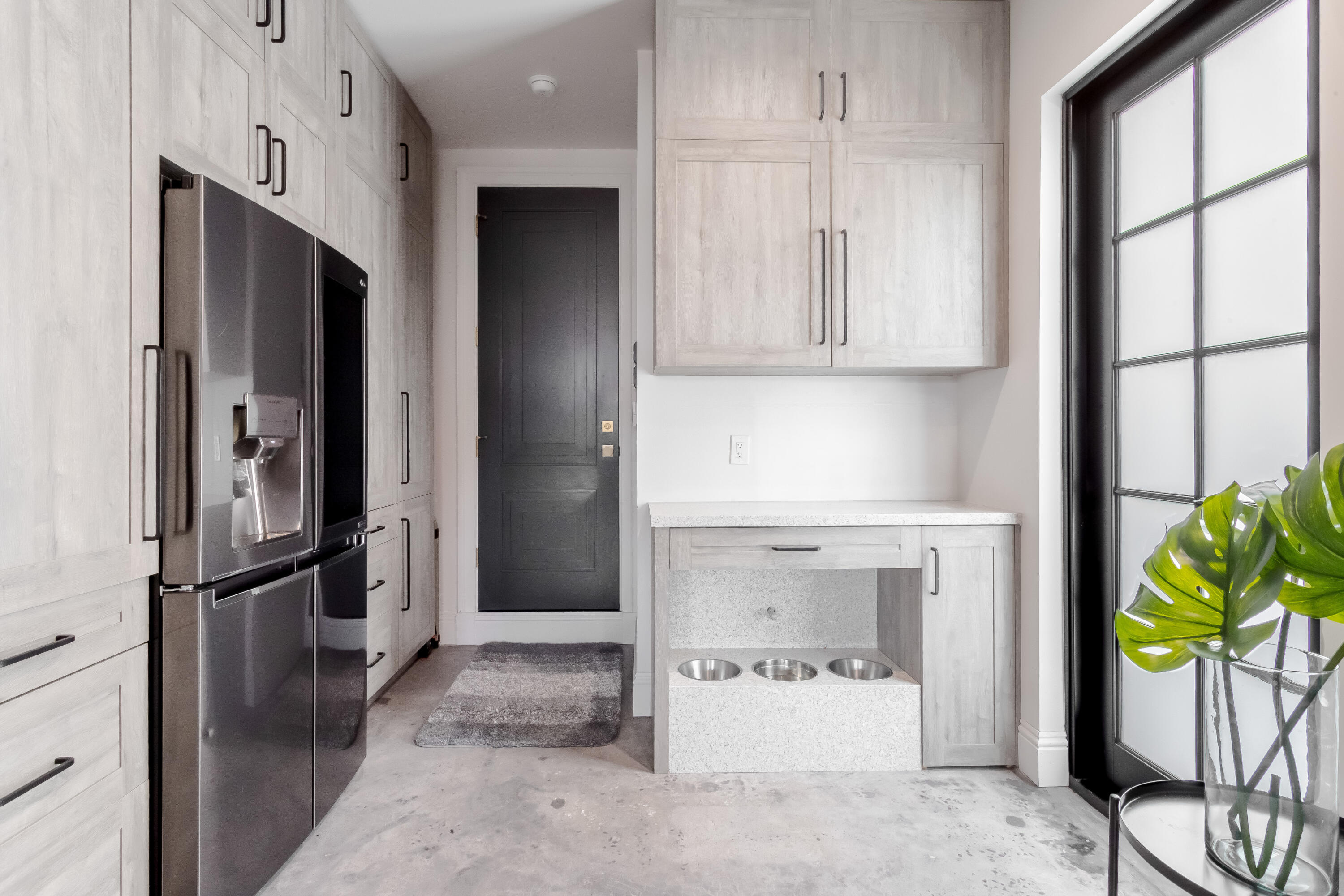 550 Golden Harbour Drive Boca Raton, FL 33432 - Photo 29 of 109 Garage