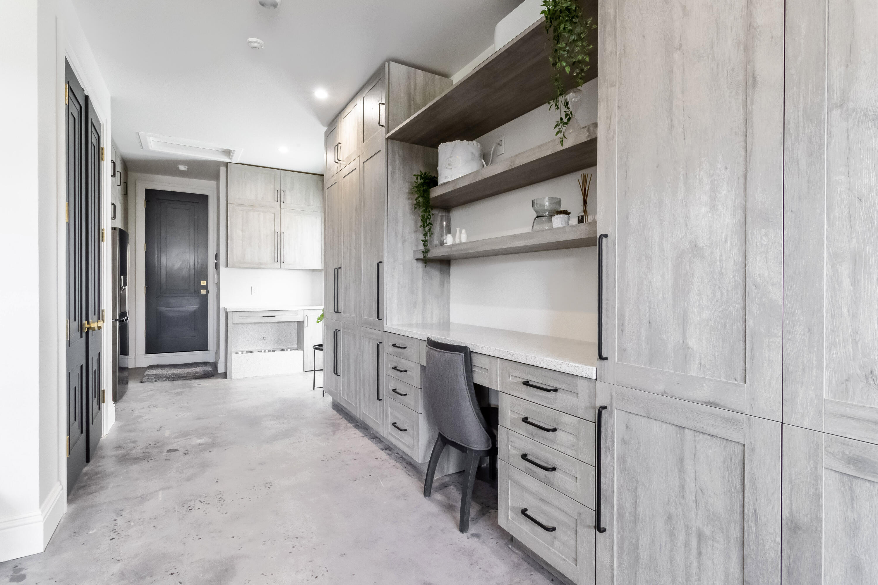 550 Golden Harbour Drive Boca Raton, FL 33432 - Photo 30 of 109 Garage