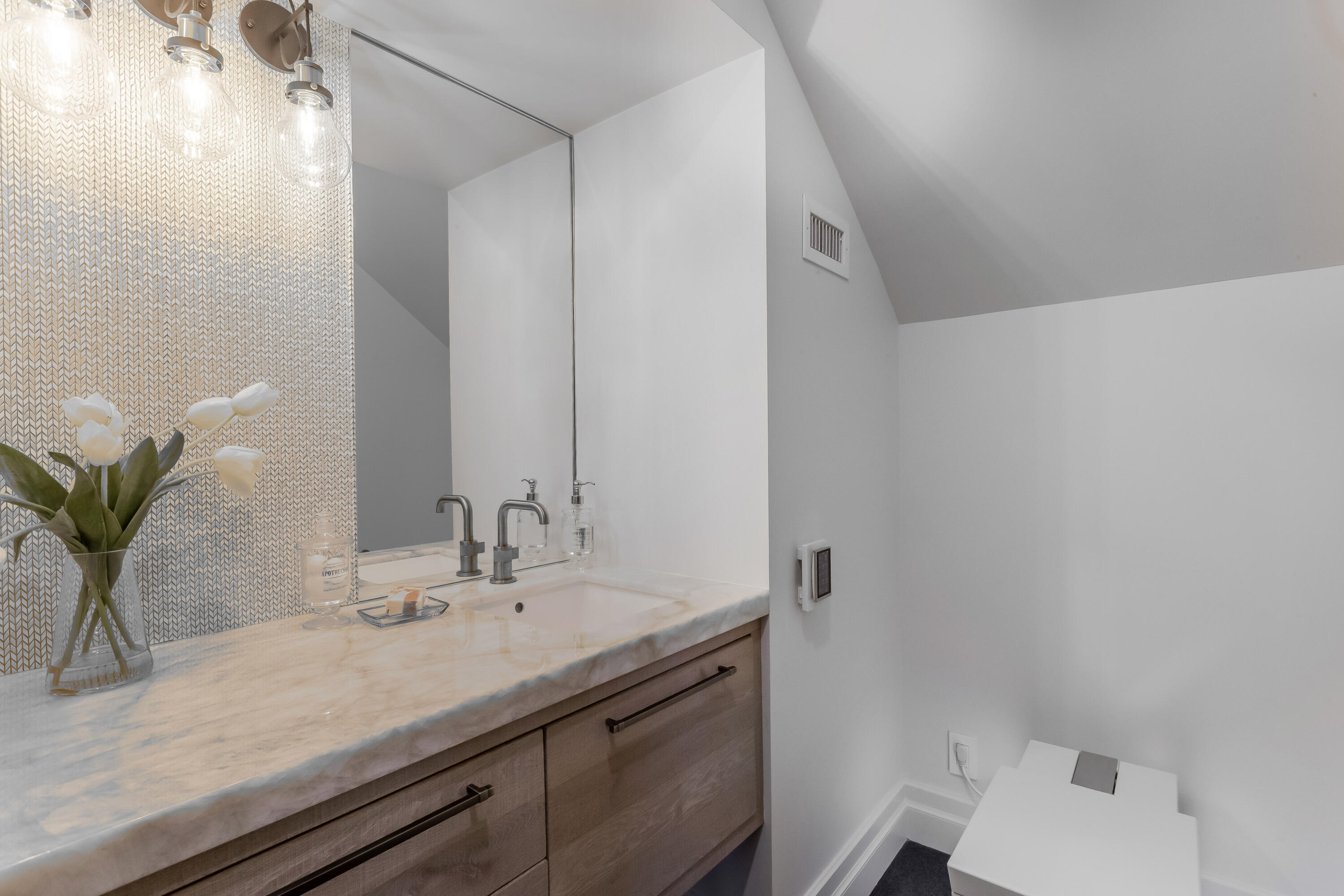 550 Golden Harbour Drive Boca Raton, FL 33432 - Photo 36 of 109 Powder Room