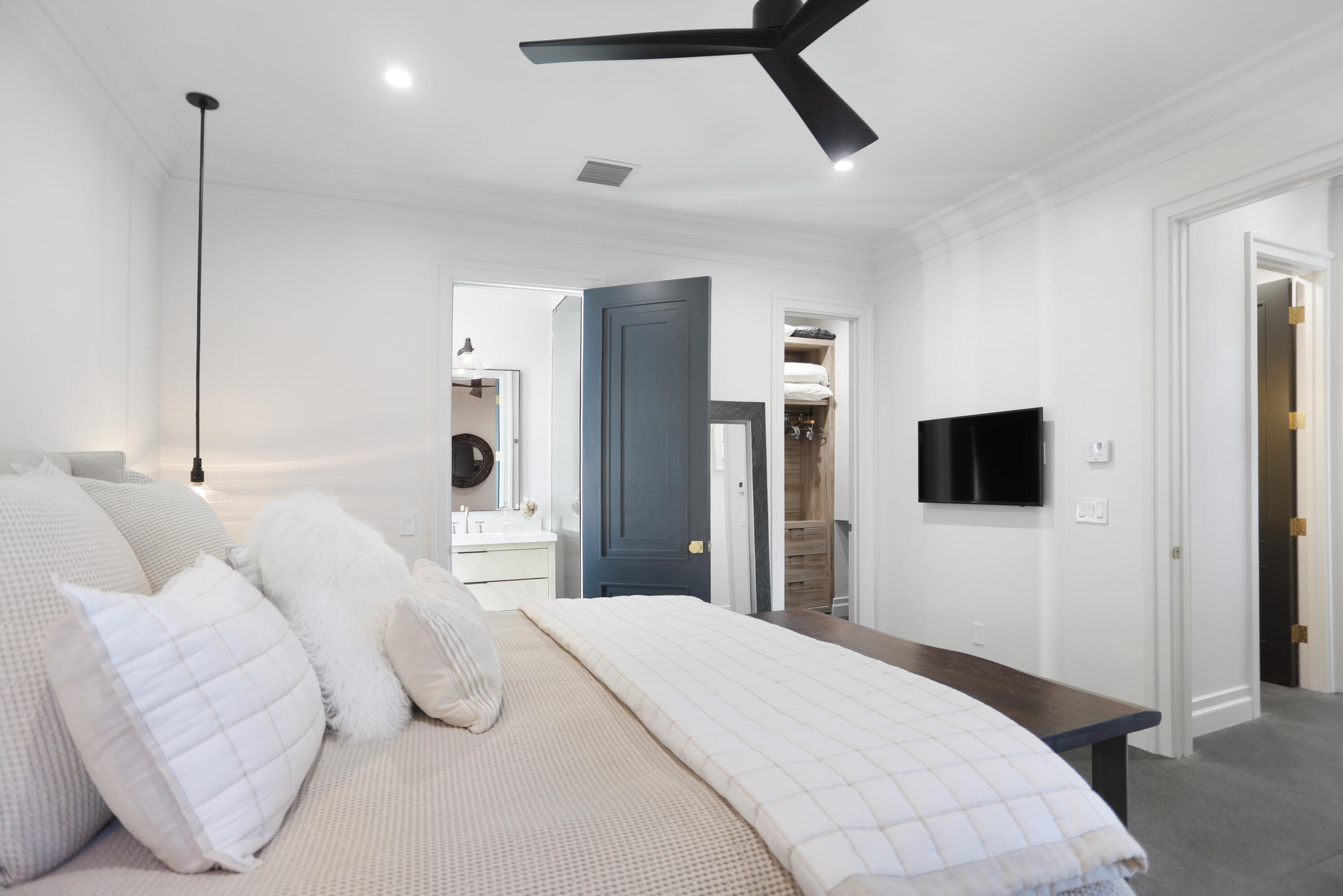 550 Golden Harbour Drive Boca Raton, FL 33432 - Photo 39 of 109 Guest Bedroom (1)