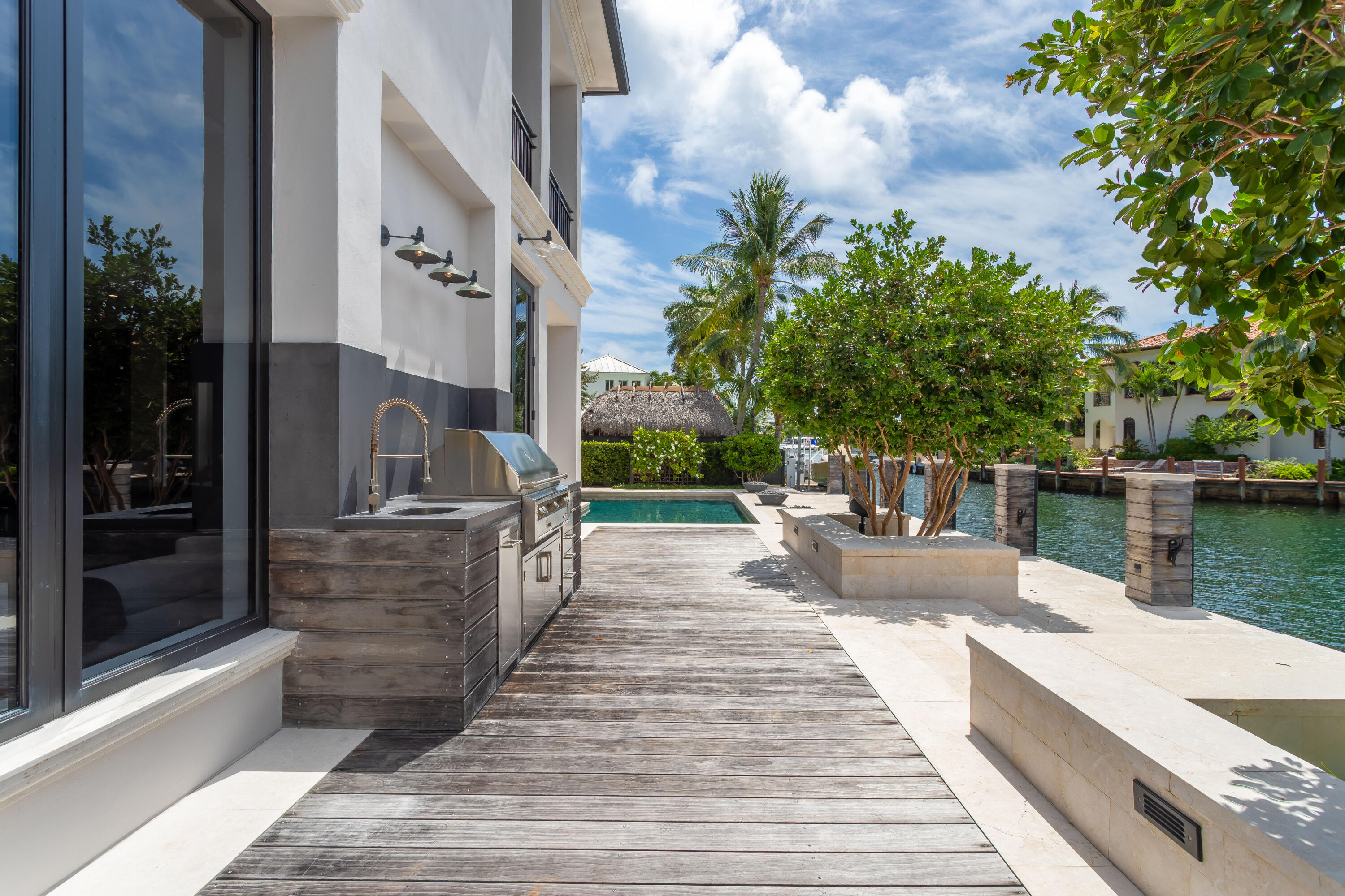 550 Golden Harbour Drive Boca Raton, FL 33432 - Photo 81 of 109 Back - Exterior