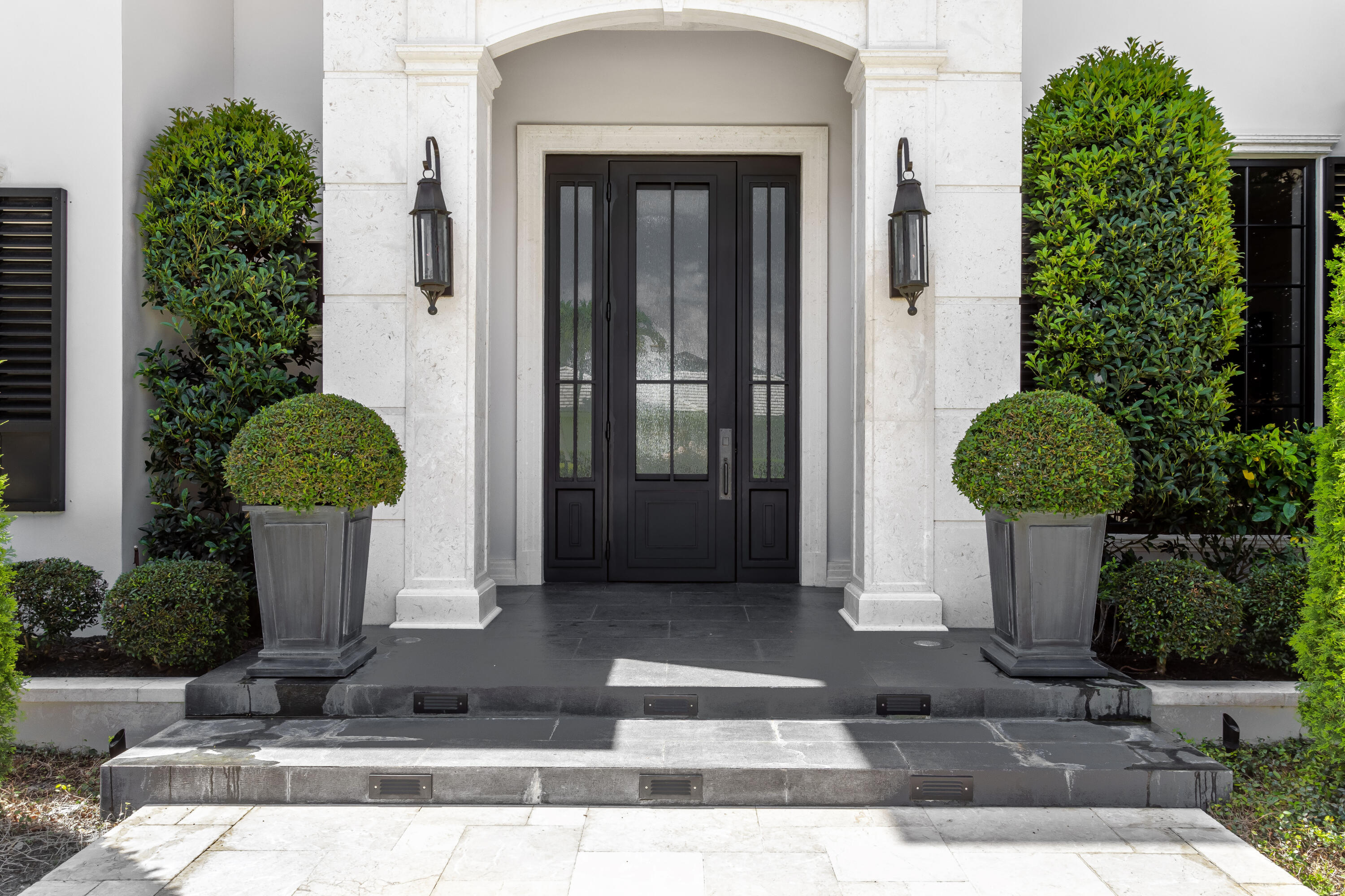 550 Golden Harbour Drive Boca Raton, FL 33432 - Photo 9 of 109 Front Entry
