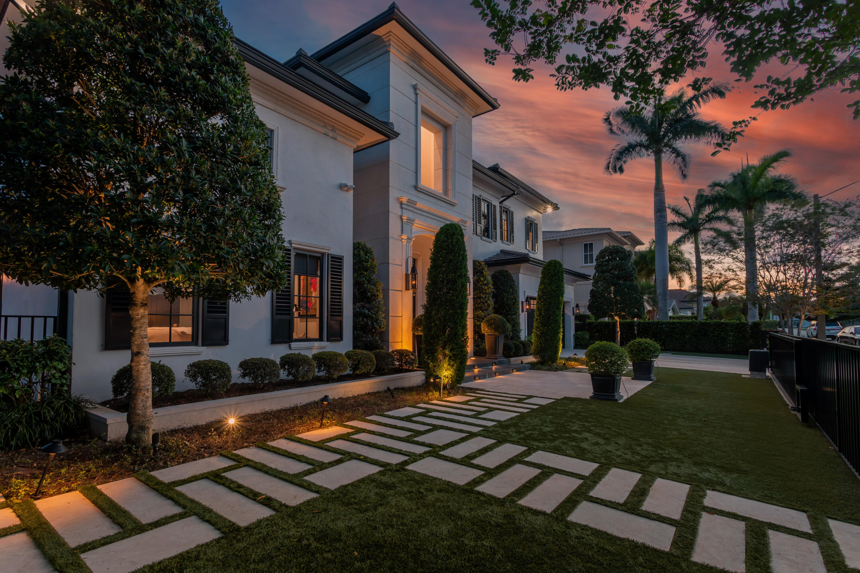 550 Golden Harbour Drive Boca Raton, FL 33432 - Photo 91 of 109 Twilight - Front - Exterior