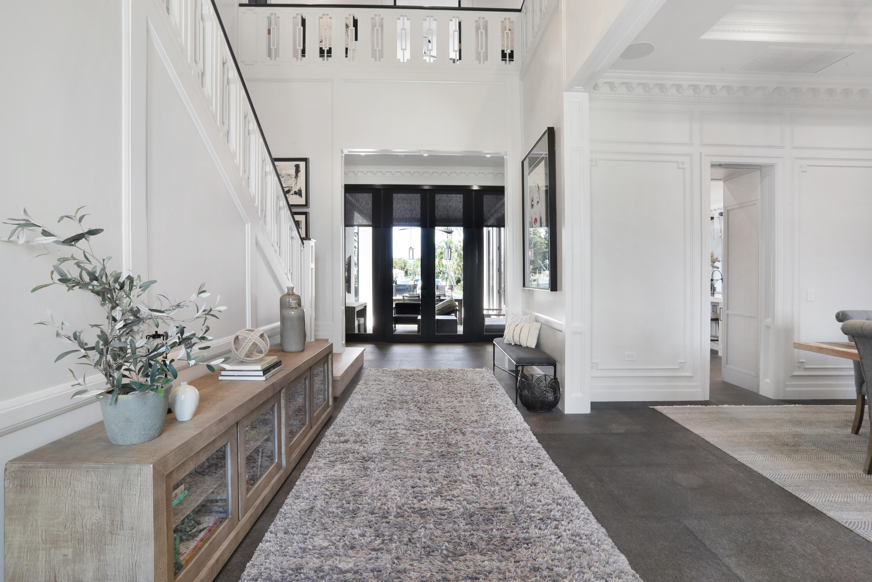 550 Golden Harbour Drive Boca Raton, FL 33432 - Photo 10 of 109 Foyer