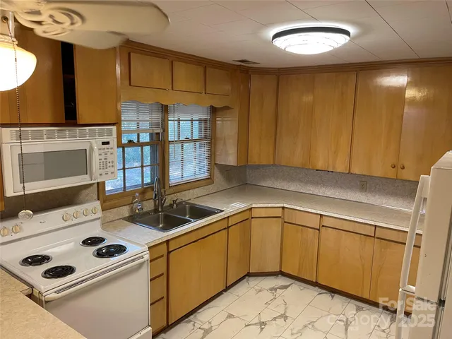 $429,900 | 8725 Bringle Ferry Road, Salisbury, NC 28146