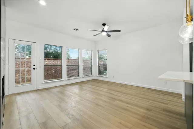 $424,990 | 1800 Hyde Park Court, Flower Mound, TX 75028