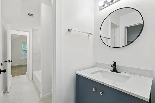 $424,990 | 1800 Hyde Park Court, Flower Mound, TX 75028