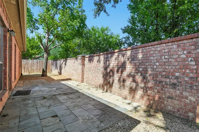 $424,990 | 1800 Hyde Park Court, Flower Mound, TX 75028