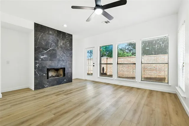 $424,990 | 1800 Hyde Park Court, Flower Mound, TX 75028