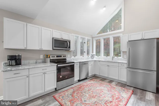 $625,000 | 86 Debbie Drive, Fredericksburg, VA 22406