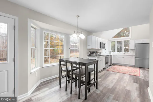 $625,000 | 86 Debbie Drive, Fredericksburg, VA 22406