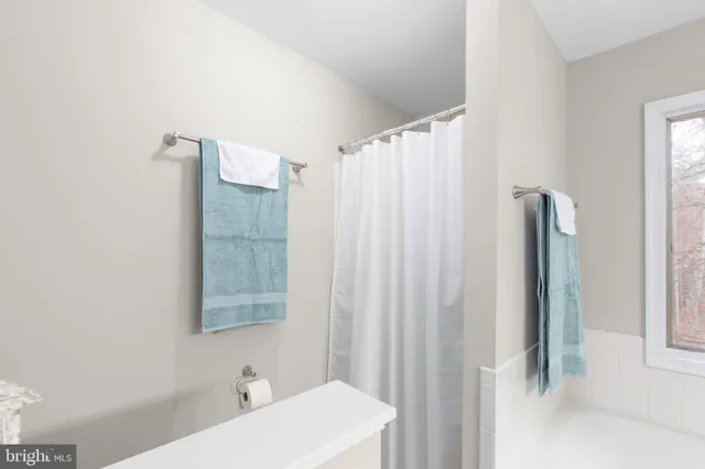 $625,000 | 86 Debbie Drive, Fredericksburg, VA 22406