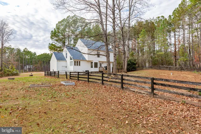 $625,000 | 86 Debbie Drive, Fredericksburg, VA 22406