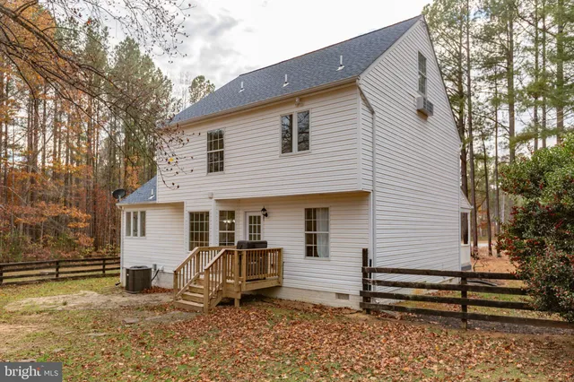 $625,000 | 86 Debbie Drive, Fredericksburg, VA 22406