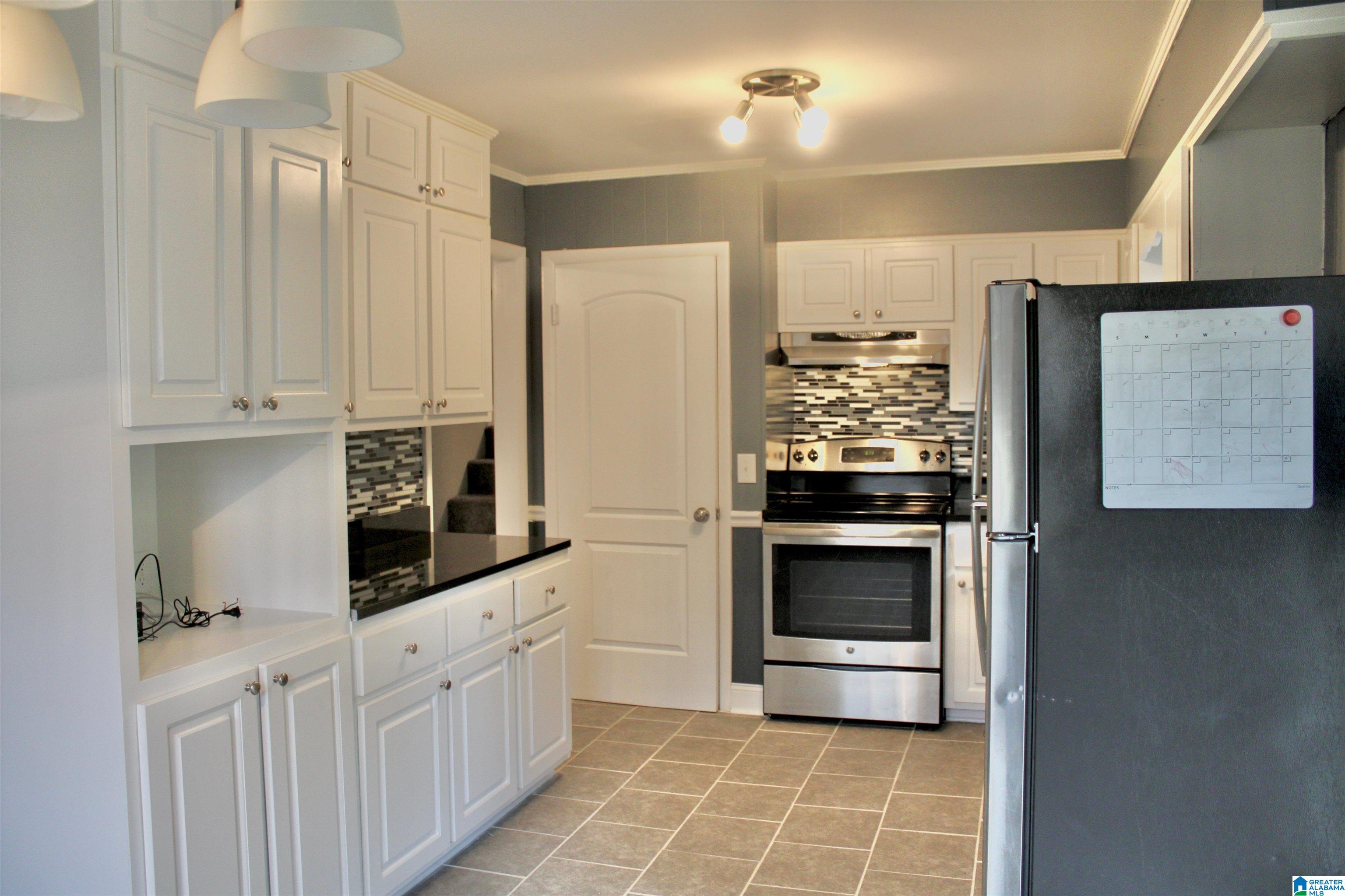 703 2nd Street South Oneonta, AL 35121 - Photo 4 of 22