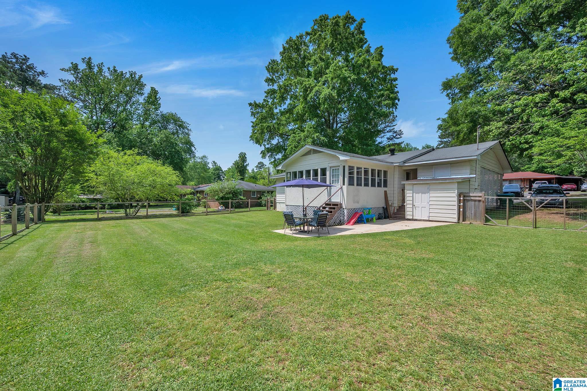 805 4th Avenue Oneonta, AL 35121 - Photo 9 of 29