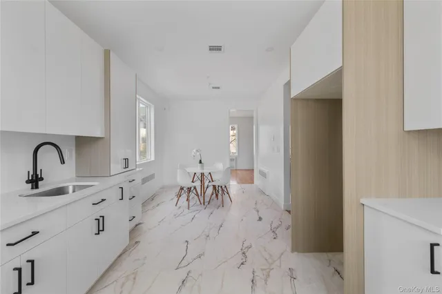 $1,125,000 | 236 Old Nyack Turnpike, Unit 202, Spring Valley, NY 10977