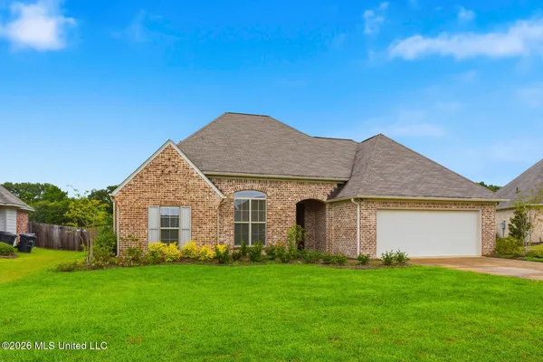 $374,900 | 174 Falls Crossing, Madison, MS 39110