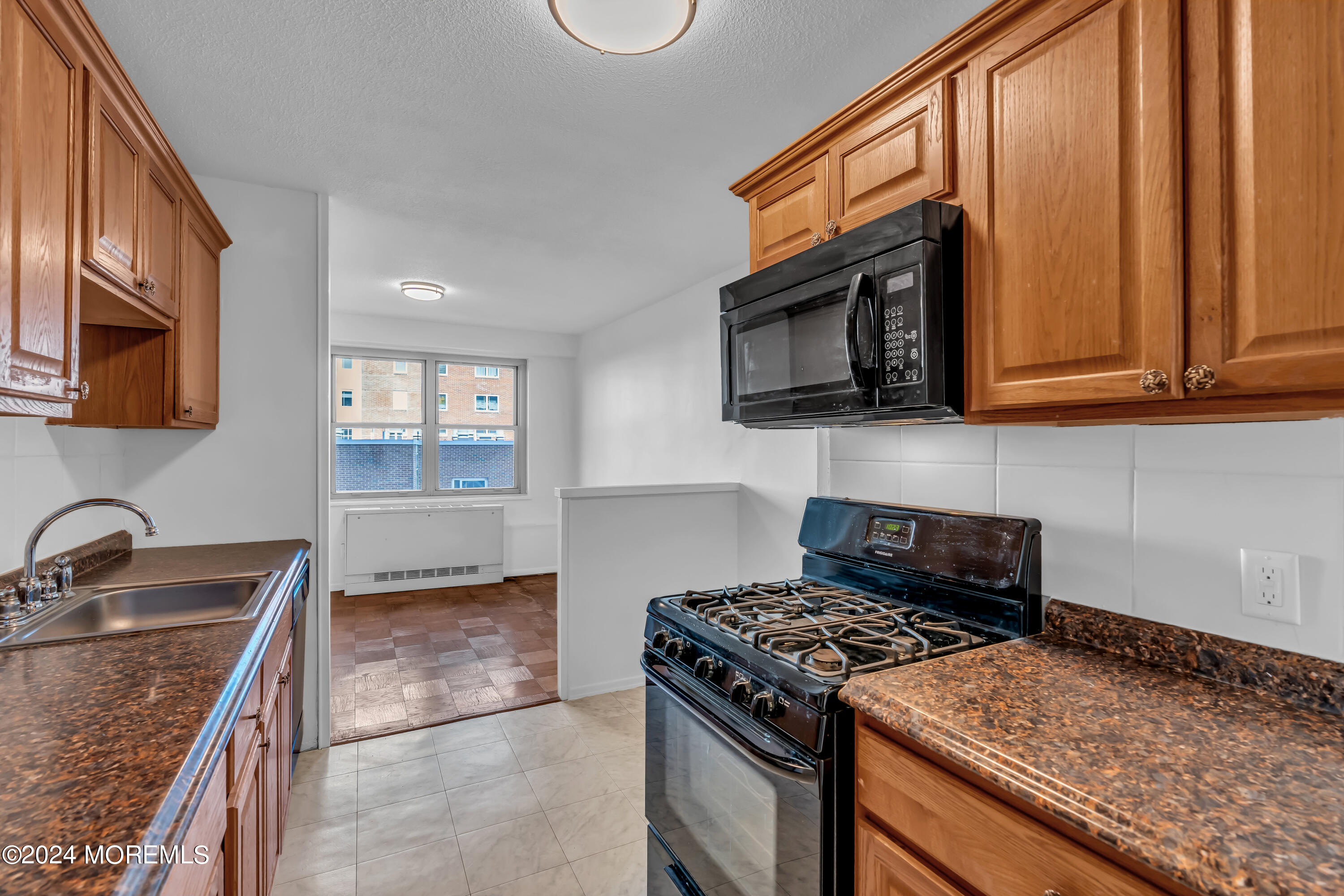 28 Riverside Avenue, Unit 5M Red Bank, NJ 07701 - Photo 16 of 34 018_dsc06639_282