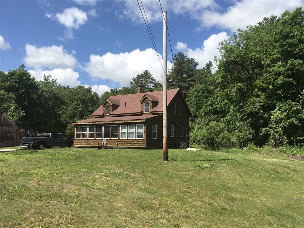 62 River Road Sturbridge, MA 01566 - Photo 2 of 28 Gallery Image 2