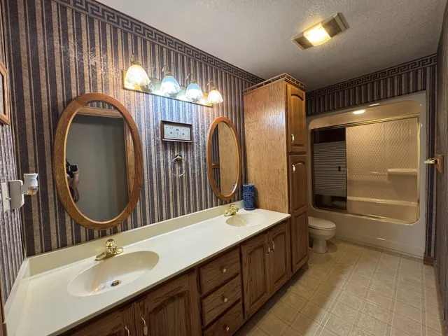 $499,900 | 3645 Prairie Plains Road, Hillsboro, TN 37342