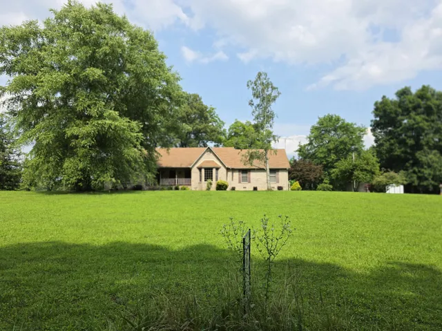 $499,900 | 3645 Prairie Plains Road, Hillsboro, TN 37342