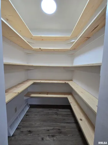 $97,900 | 607 North Bluff Street, Albany, IL 61230