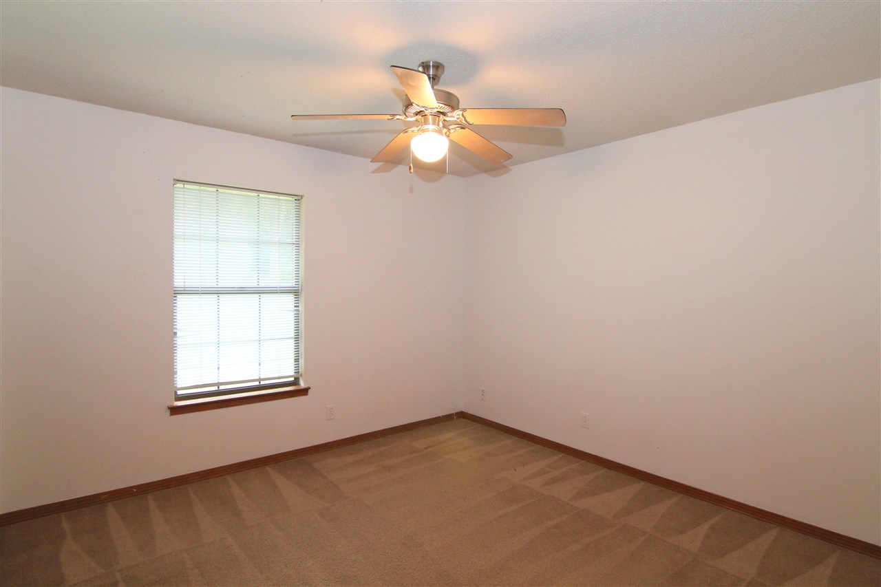 185 Ridgewood Drive Daphne, AL 36526 - Photo 16 of 21
