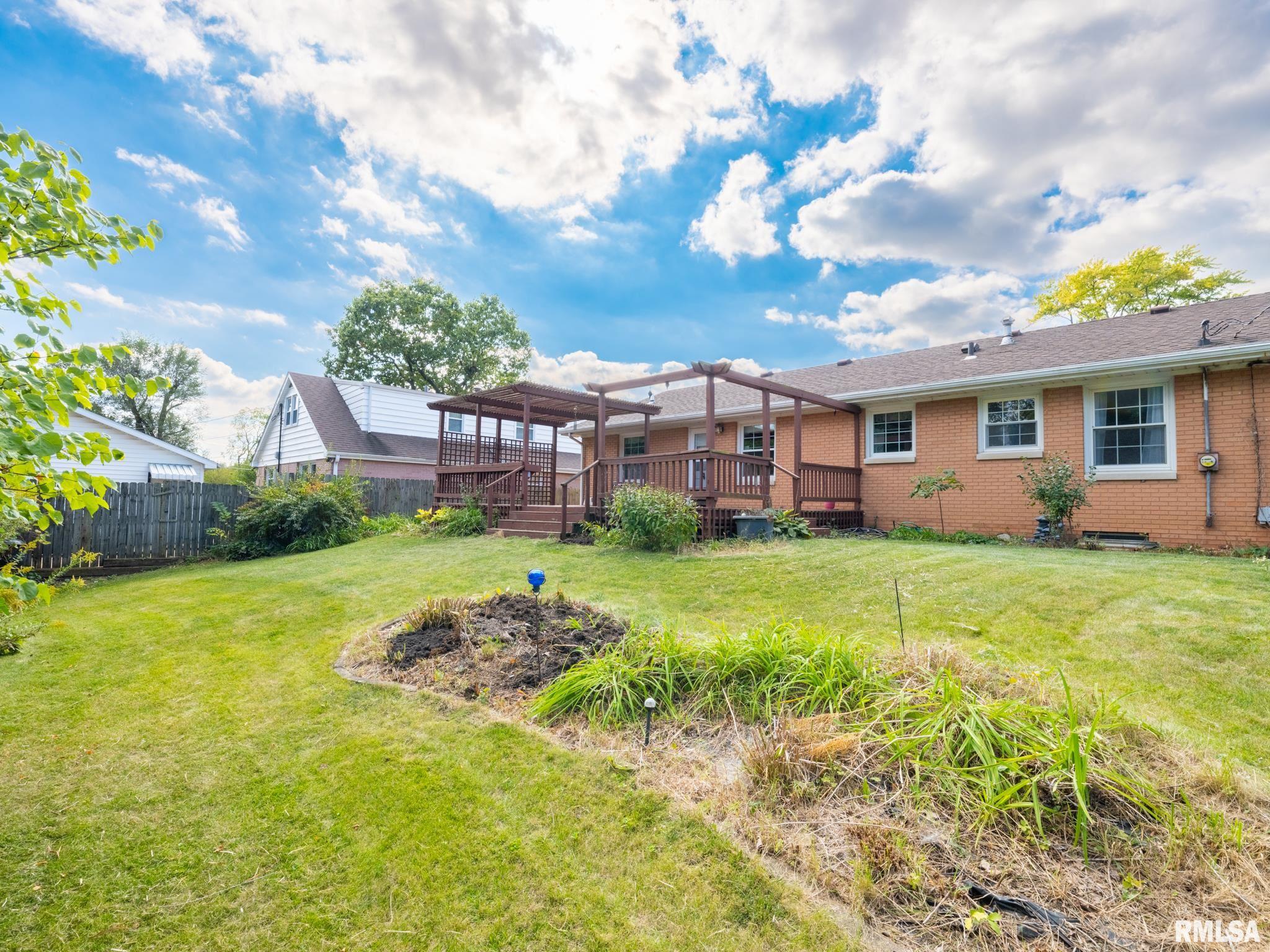 4208 North Knollridge Road Peoria, IL 61614 - Photo 53 of 56 Gallery Image 53