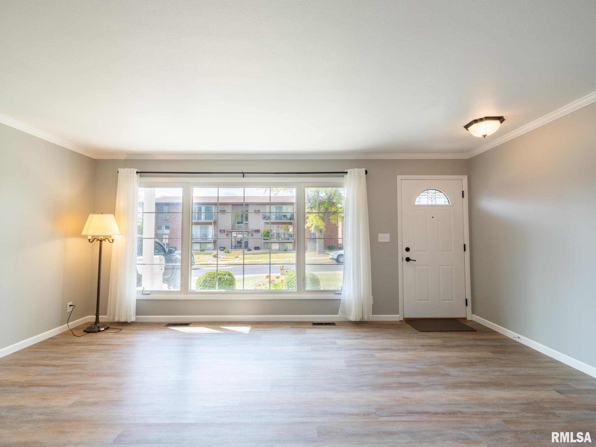 4208 North Knollridge Road Peoria, IL 61614 - Photo 6 of 56 Gallery Image 6