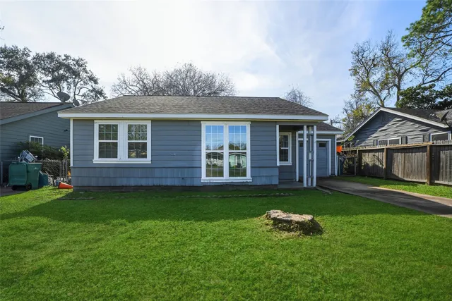 $1,650 | 1015 Prune Street, La Marque, TX 77568