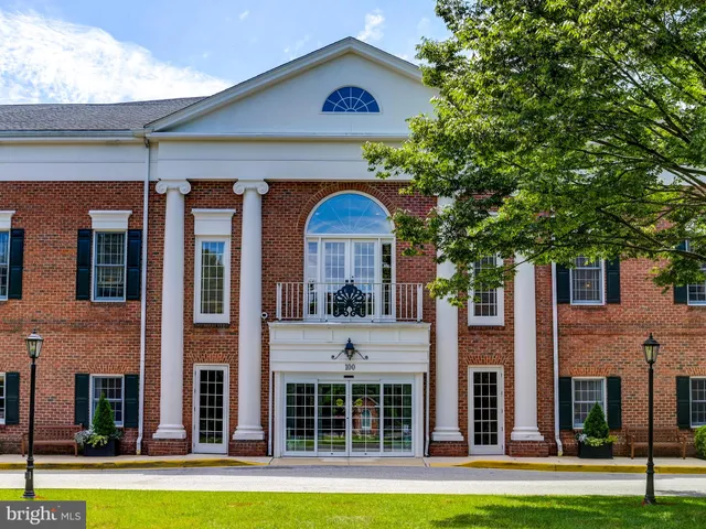 $320,000 | 402 Brightwood Club Drive, Unit 402, Lutherville-Timonium, MD 21093