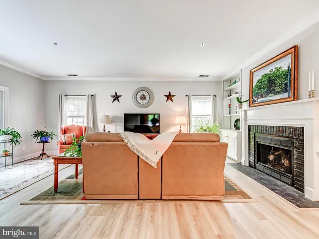 $320,000 | 402 Brightwood Club Drive, Unit 402, Lutherville-Timonium, MD 21093