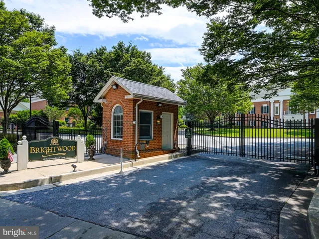 $320,000 | 402 Brightwood Club Drive, Unit 402, Lutherville-Timonium, MD 21093