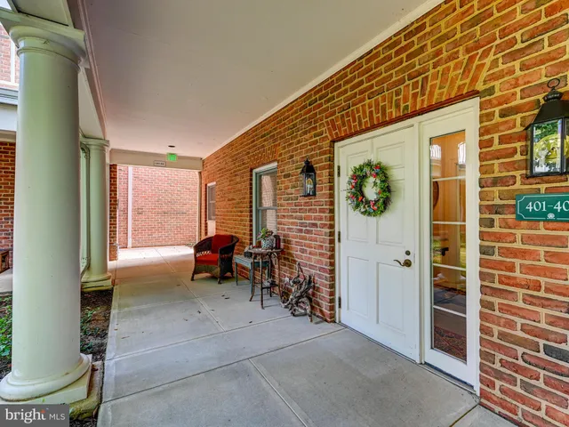 $320,000 | 402 Brightwood Club Drive, Unit 402, Lutherville-Timonium, MD 21093